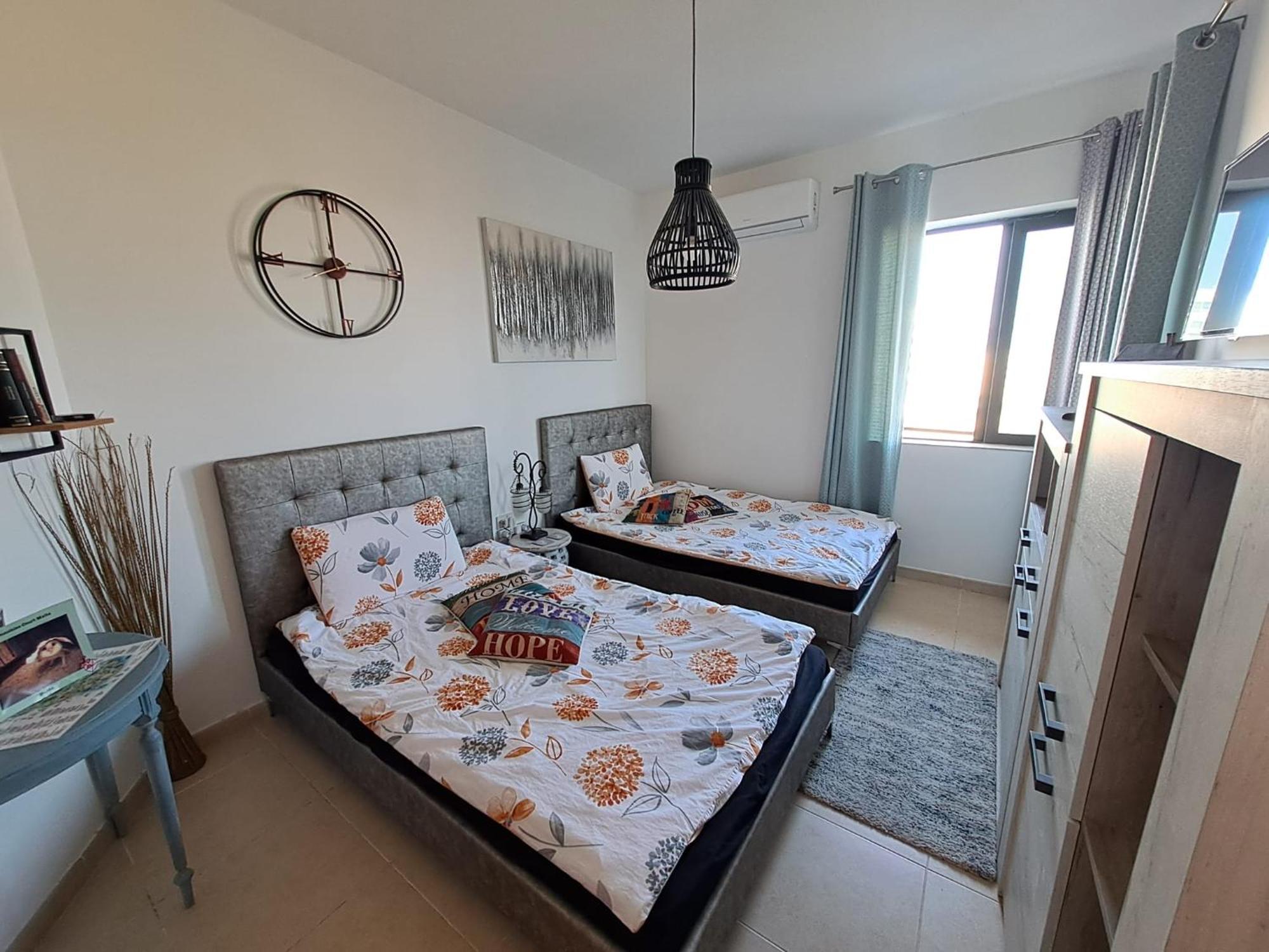Sunshine Court Budget St. Paul's Bay Exteriér fotografie